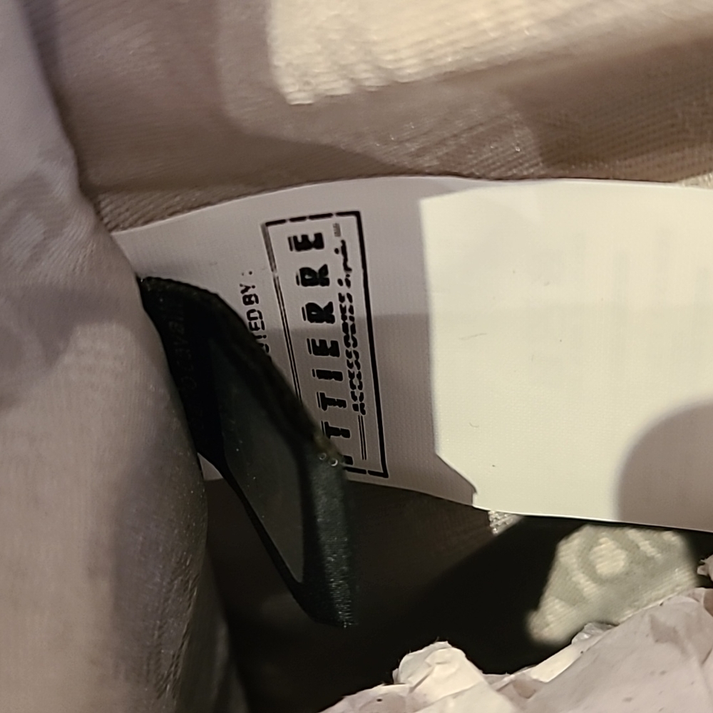 Just Cavalli brand new handbag with logo. - Picture 15 of 16